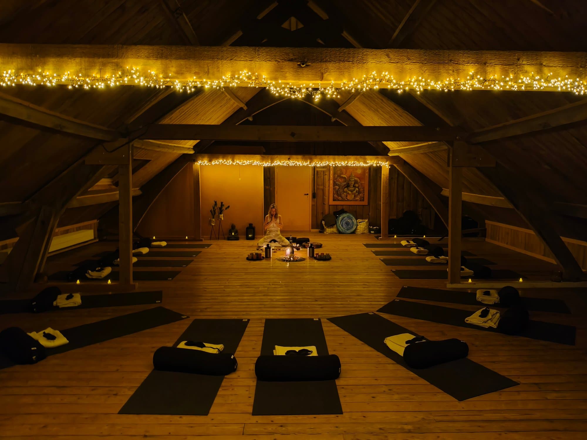Ademcirkel op de yogazolder (Schipluiden)